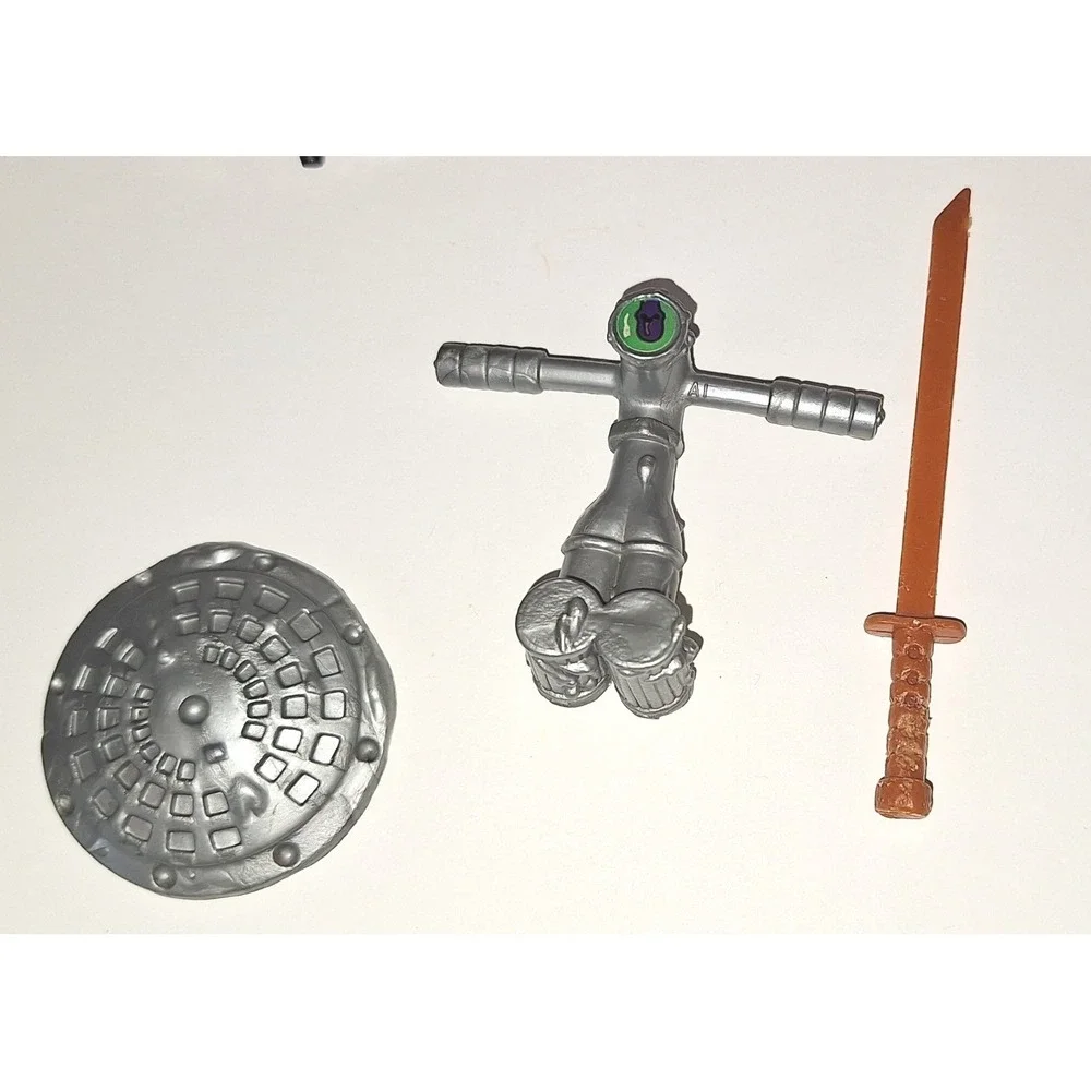 TMNT Leonardo head dropping‎ figure Katana Shield and Accessories Blue Bandana